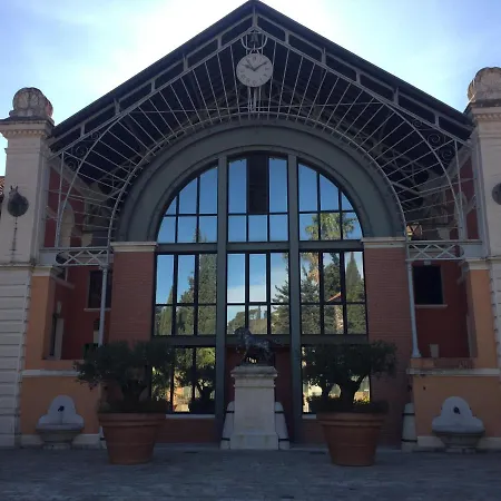 Manege Godillot * Hyeres